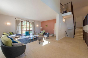Villa les Tarentes : pool and sea view